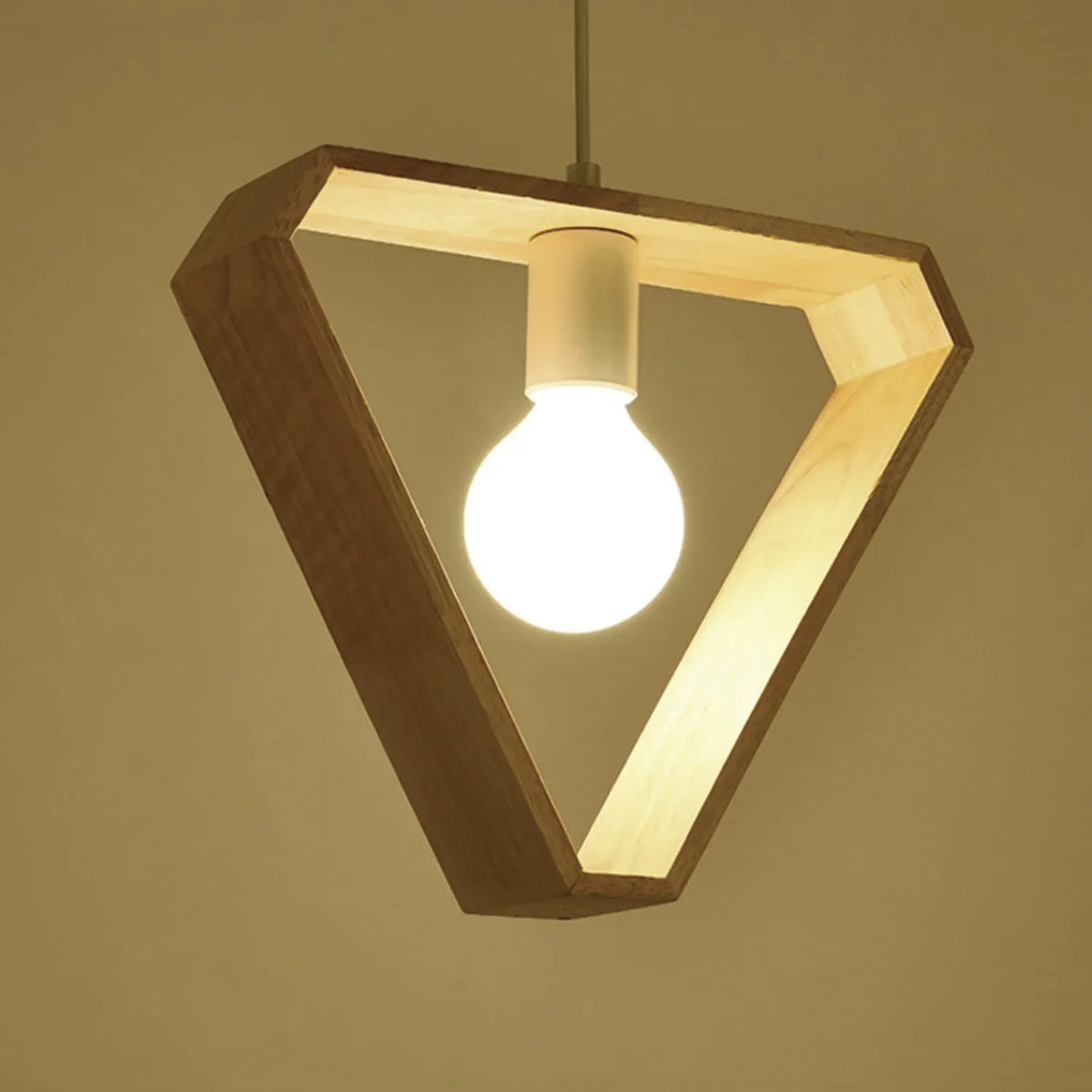 Lámpara Triangular Madera Want